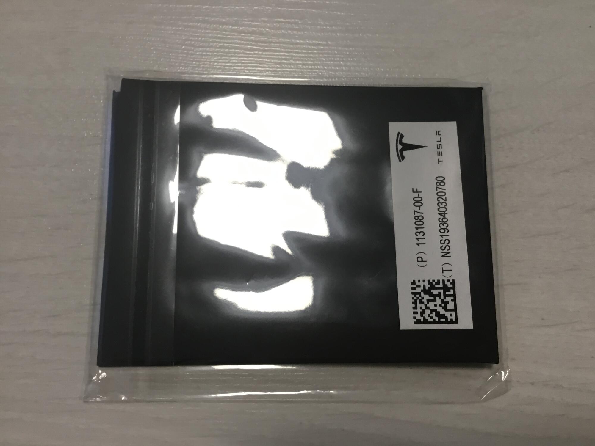 1131087-00-G original importiert NFC karte schlüssel Tesla auto